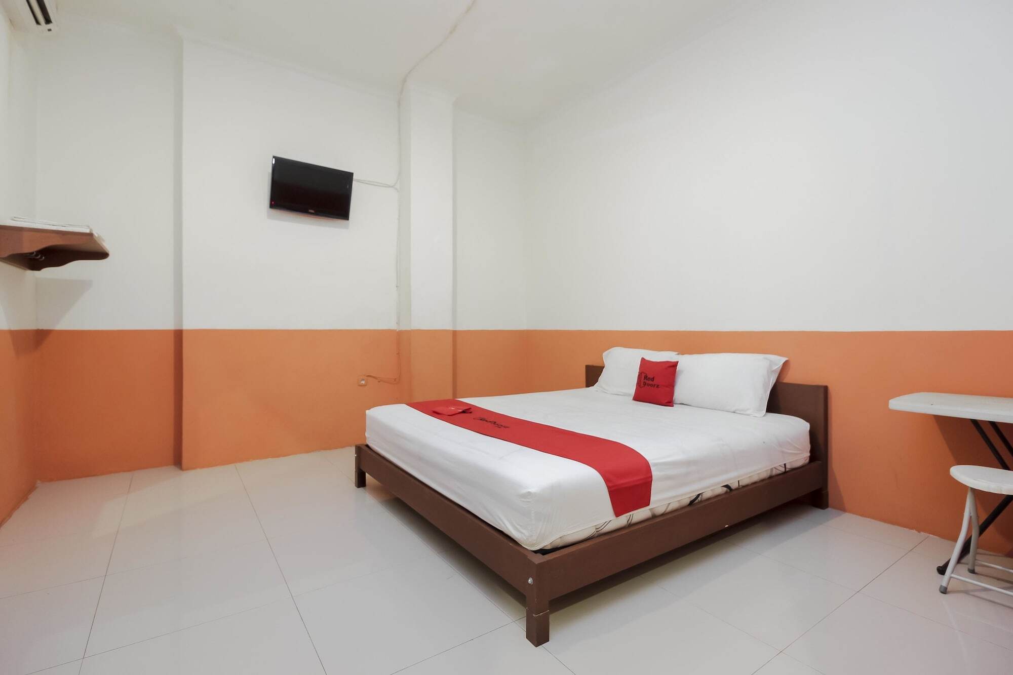 Reddoorz Near Jalan Jendral Sudirman Manado Hotel Exterior foto