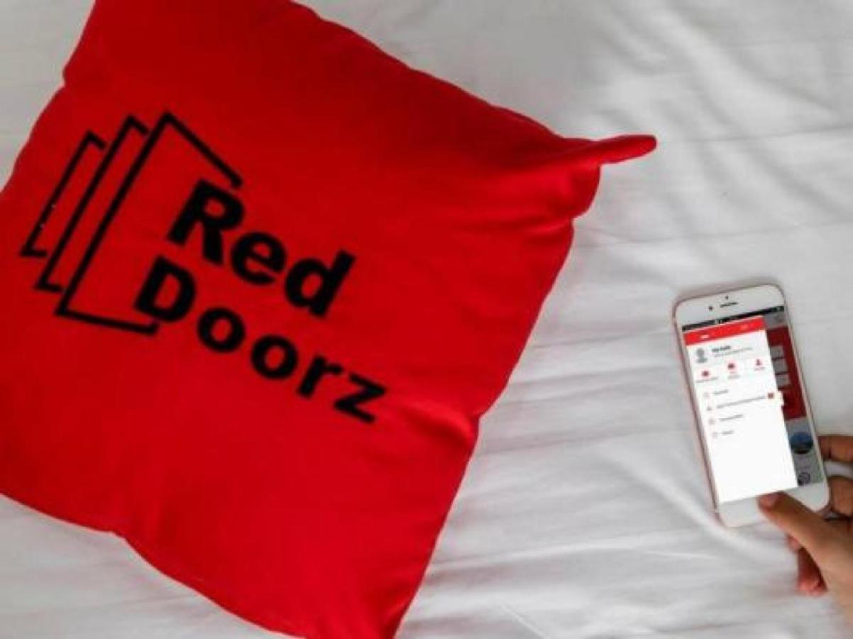 Reddoorz Near Jalan Jendral Sudirman Manado Hotel Exterior foto